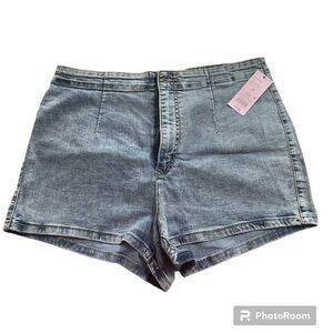 Wild Fable Women’s “Highest Rise” Jean Shorts